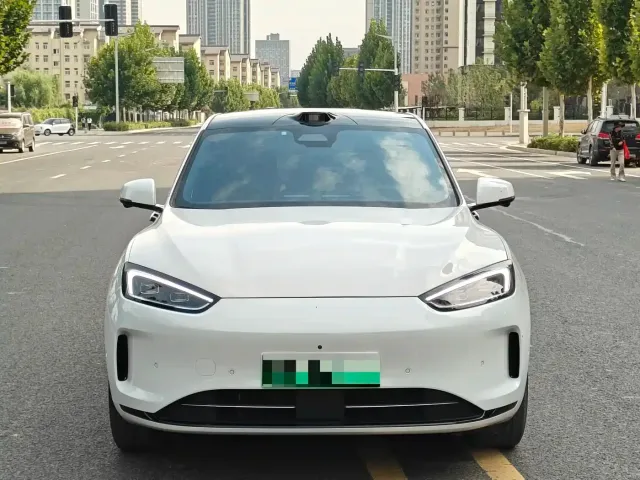 Aito M5 — Фото автомобиля 2