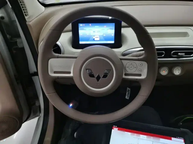 Wuling Hongguang Mini EV — Фото автомобиля 10