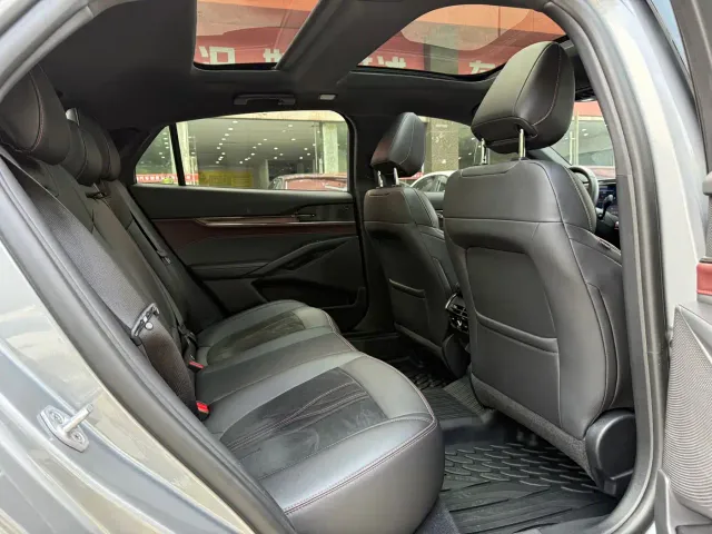 Ford Mondeo — Фото автомобиля 13