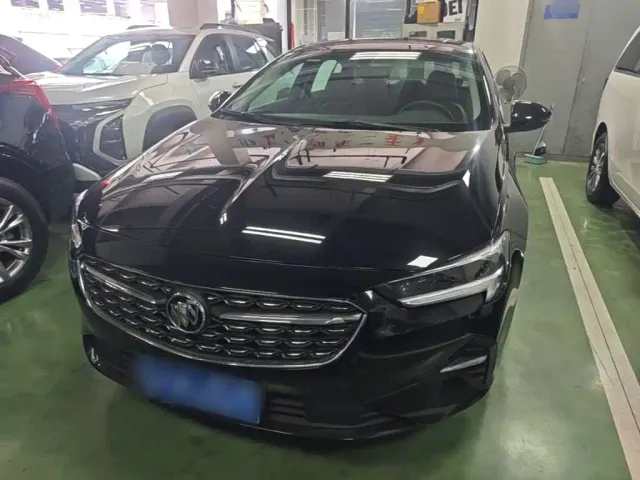 Buick Regal — Фото автомобиля 2