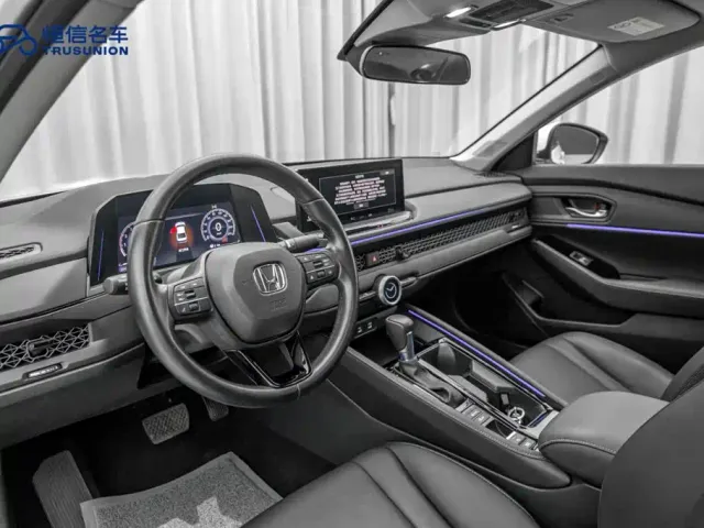 Honda Accord — Фото автомобиля 12