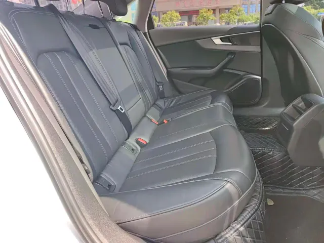 Audi A4L — Фото автомобиля 21