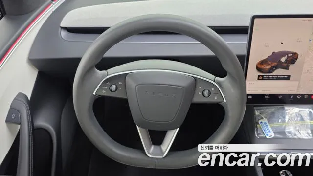 Tesla Model 3 — Фото автомобиля 12