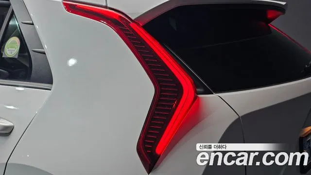 Kia Niro Niro (New) — Фото автомобиля 8