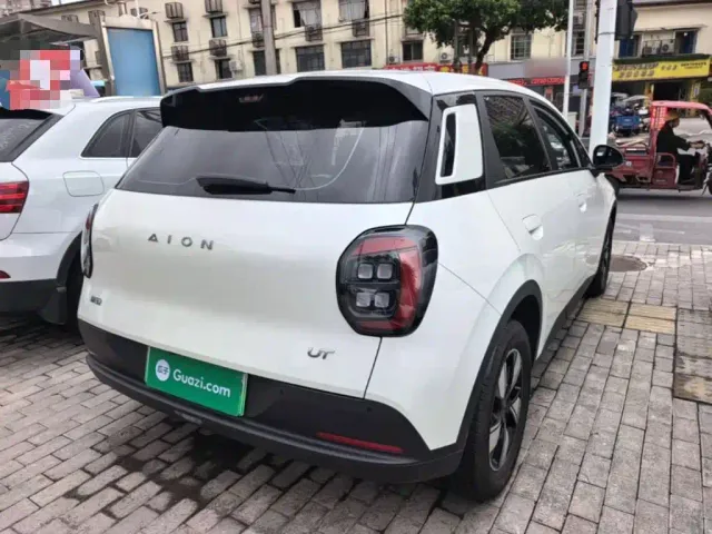 GAC Aion UT — Фото автомобиля 6