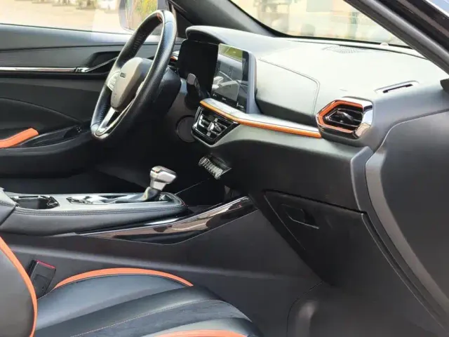 Changan Oushang X5 — Фото автомобиля 15
