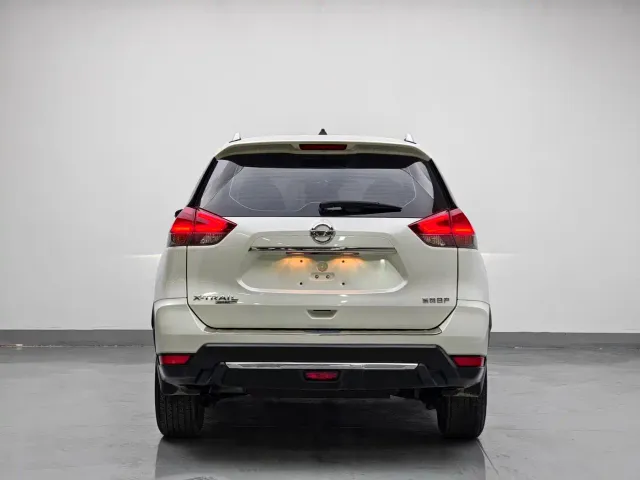Nissan X-Trail — Фото автомобиля 5