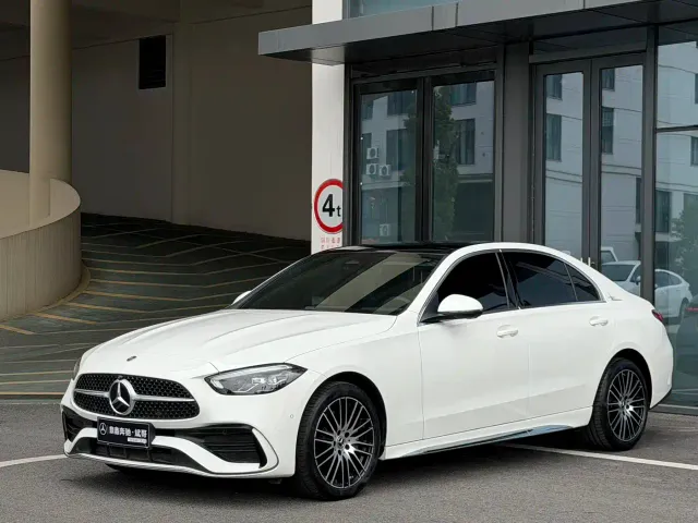 Mercedes-Benz C-Class — Фото автомобиля 2