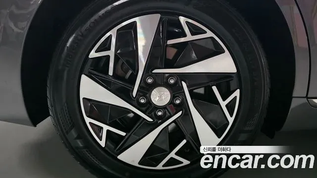 Hyundai Grandeur (New) Hybrid — Фото автомобиля 20