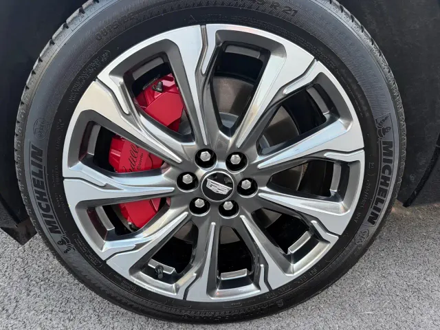 Cadillac XT5 — Фото автомобиля 14