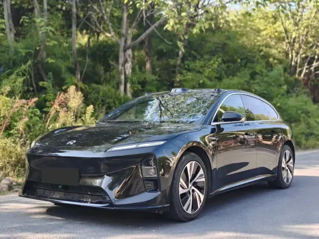 Фотография автомобиля — Nio ET5 Touring