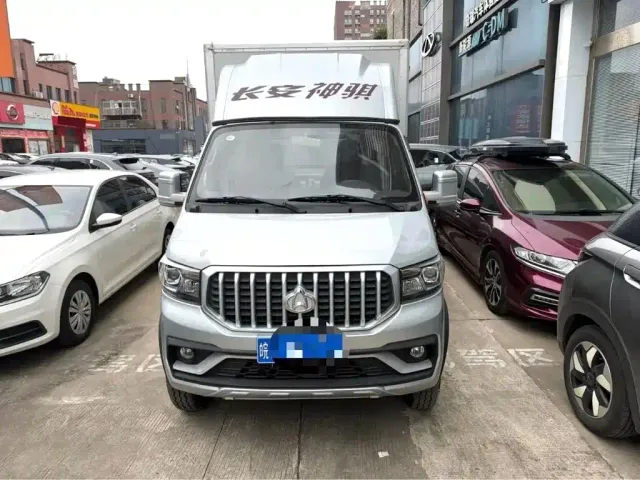 Changan Shenqi T30 — Фото автомобиля 2