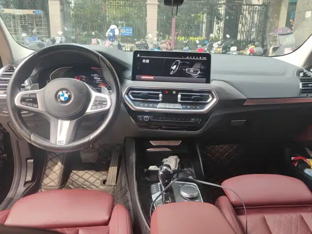 BMW X3 — Фото автомобиля 12
