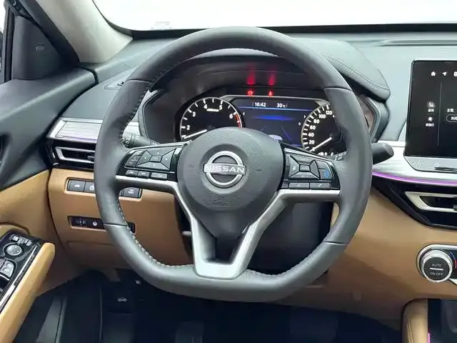Nissan Teana — Фото автомобиля 11