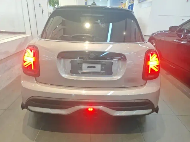 MINI Hatch — Фото автомобиля 5