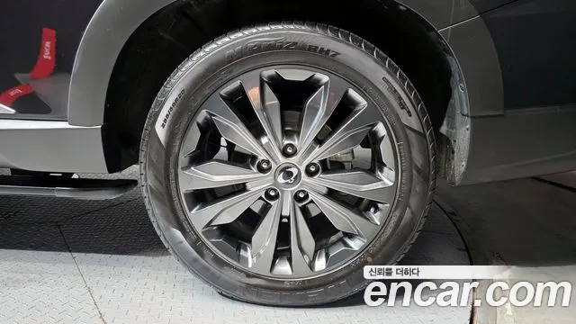 KG_Mobility_Ssangyong Rexton Rexton Arena Дизель 2.2 4WD — Фото автомобиля 21