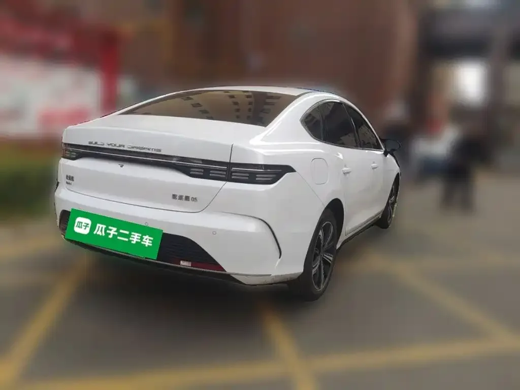 BYD Destroyer 05 2024 Glory Edition DM-i 120KM Luxury — Фото автомобиля 4