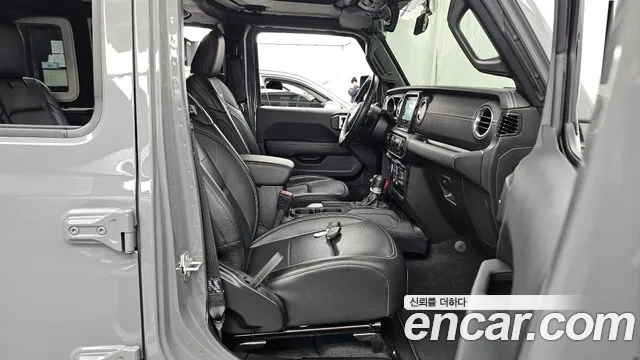 Jeep Wrangler Wrangler (JL) 2.0 Overland 4 двери — Фото автомобиля 11