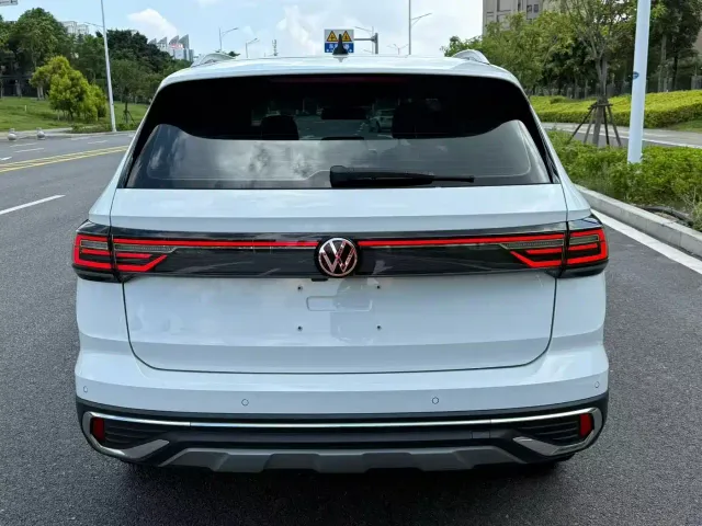 Volkswagen Tharu — Фото автомобиля 5