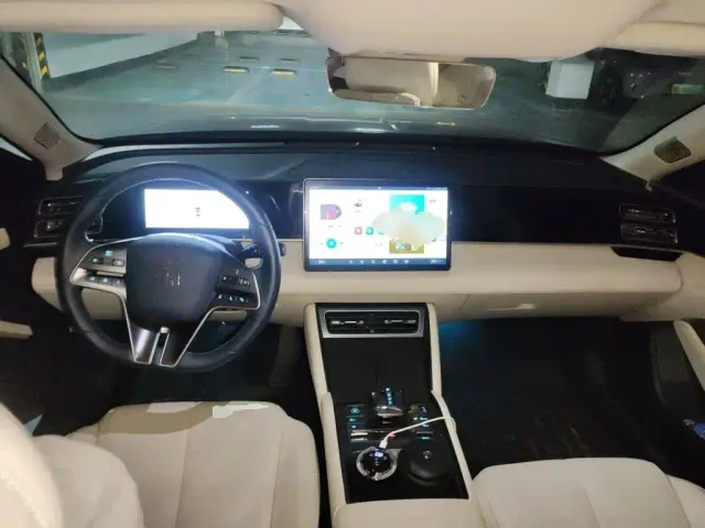 BYD Qin L — Фото автомобиля 5