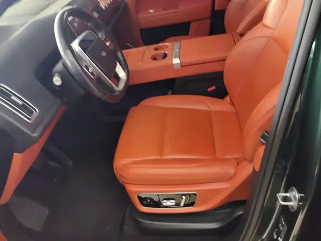 Li Auto L9 — Фото автомобиля 9