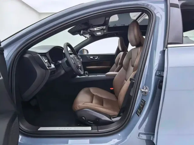 Volvo S60 — Фото автомобиля 17
