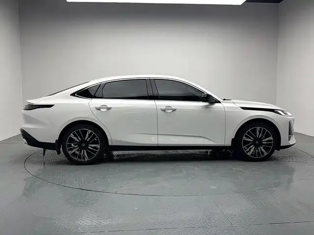 Changan Eado — Фото автомобиля 5