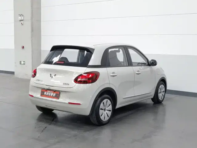Wuling Bingo — Фото автомобиля 2