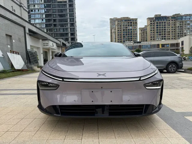 Xpeng P7+ — Фото автомобиля 2