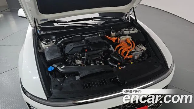 Hyundai Grandeur GN7 — Фото автомобиля 8