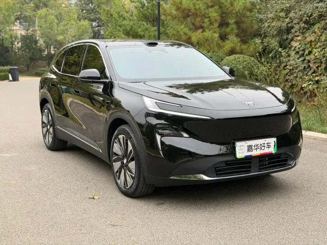 Buick Zhijing E7 — Фото автомобиля 3