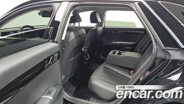 Hyundai Grandeur GN7 — Фото автомобиля 11