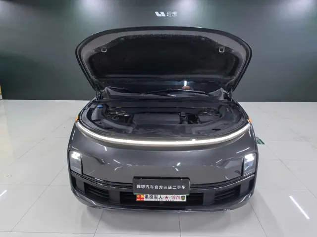 Li Auto L9 — Фото автомобиля 3