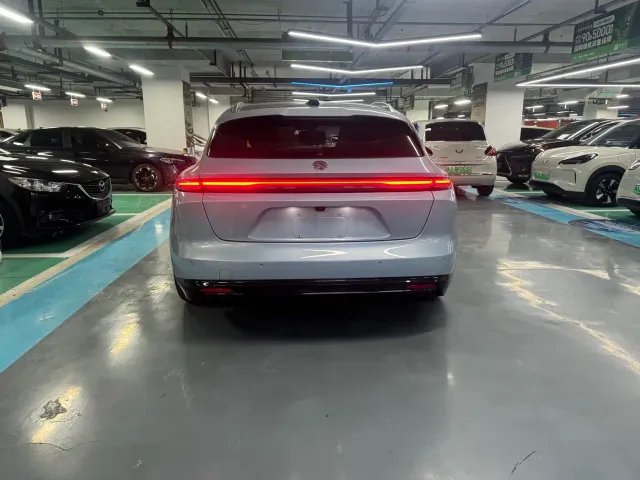 Nio ET5 Touring — Фото автомобиля 15