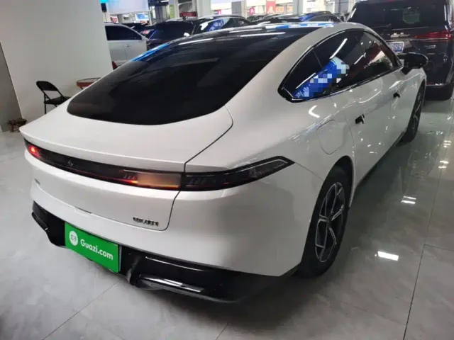 Dongfeng eπ 007 — Фото автомобиля 5