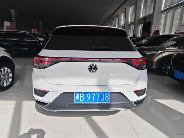 Volkswagen T-Roc — Фото автомобиля 6