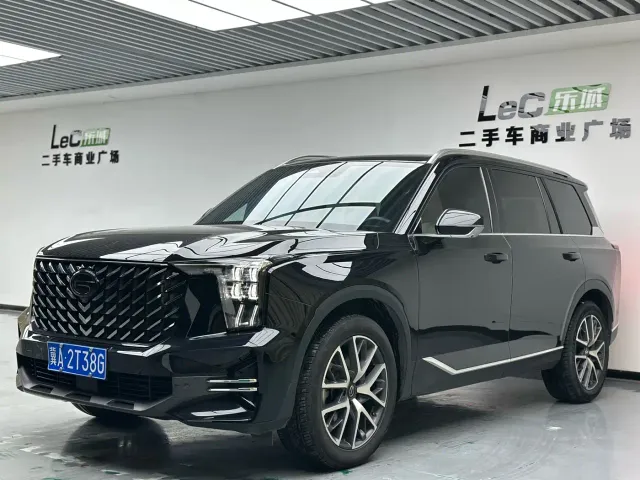 Фотография автомобиля — GAC Trumpchi GS8