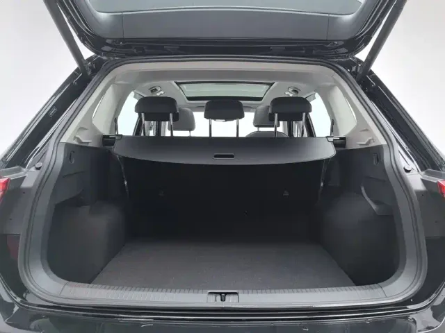 Volkswagen Tiguan L — Фото автомобиля 16