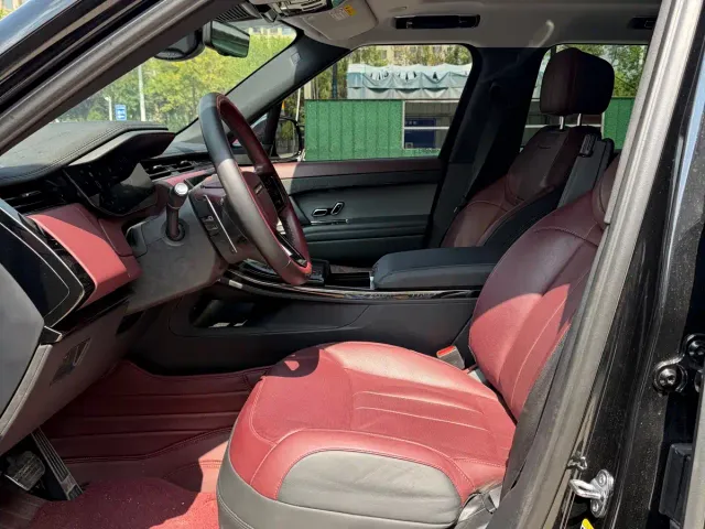 Land Rover Range Rover Sport — Фото автомобиля 8