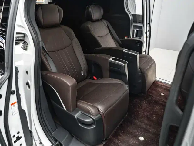Toyota Granvia — Фото автомобиля 25