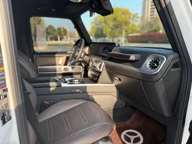 Mercedes-Benz G-Class — Фото автомобиля 6