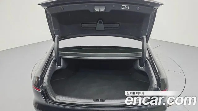 Hyundai Grandeur GN7 — Фото автомобиля 20