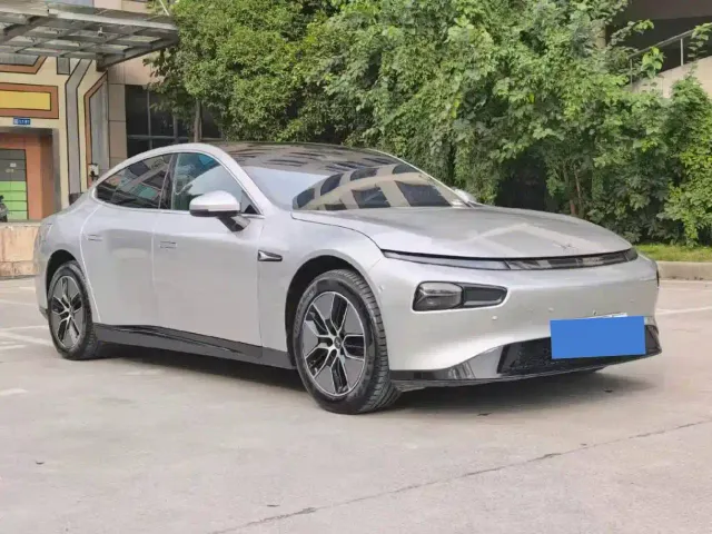 Xpeng P7 — Фото автомобиля 4