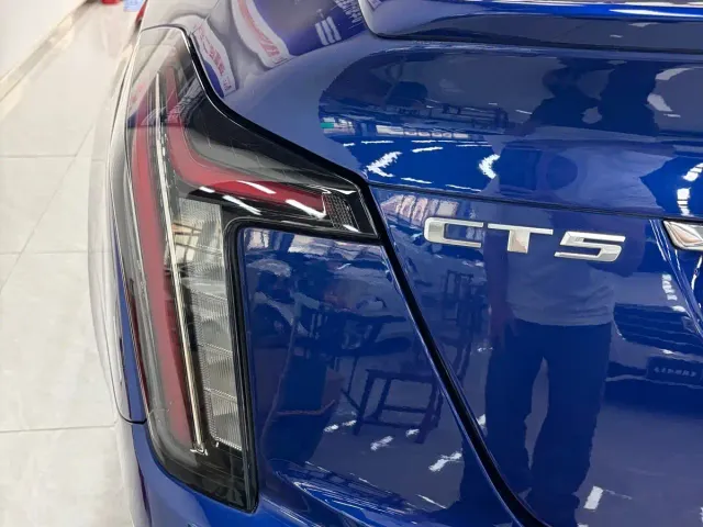 Cadillac CT5 — Фото автомобиля 23