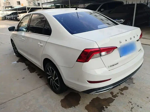 Skoda Rapid — Фото автомобиля 4