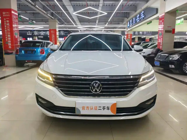 Volkswagen Lavida — Фото автомобиля 2