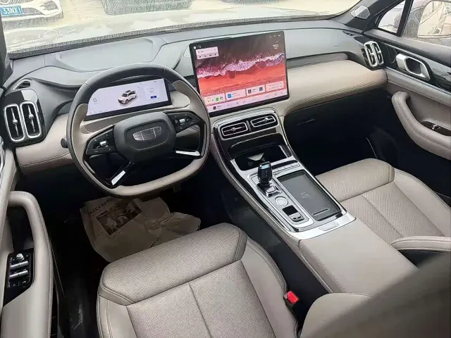 Geely Boyue L — Фото автомобиля 6