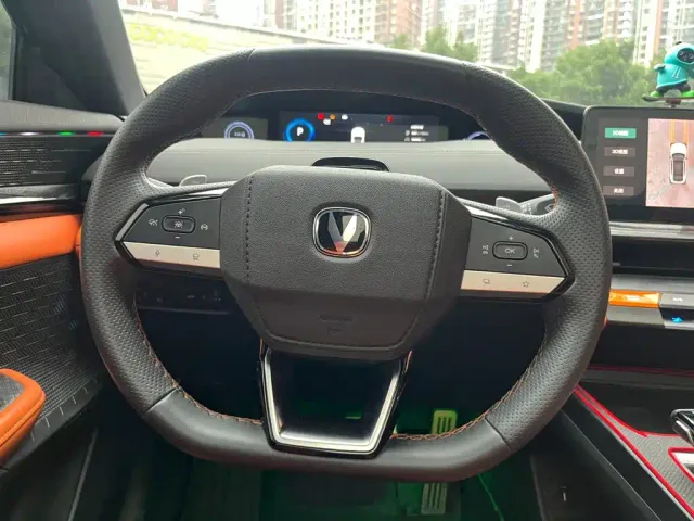 Changan UNI-V — Фото автомобиля 19