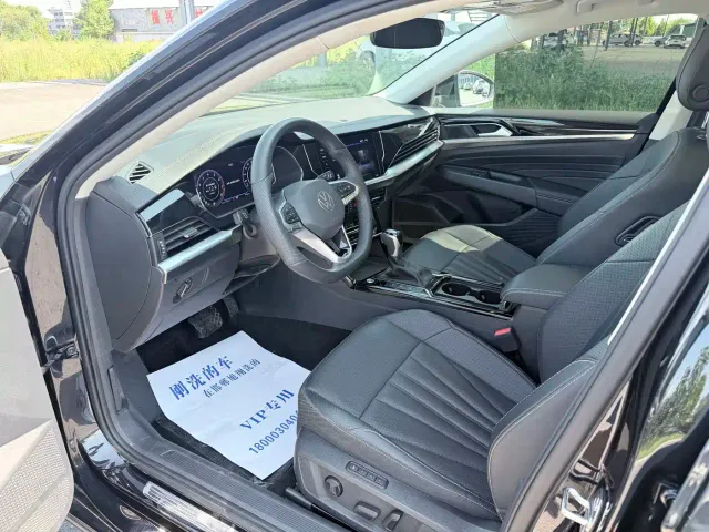 Volkswagen Passat — Фото автомобиля 4