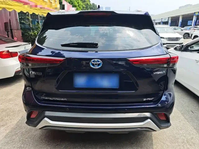 Toyota Highlander — Фото автомобиля 5